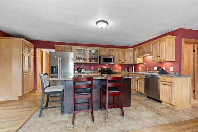 W5689 County Road W, Adell, WI 53001