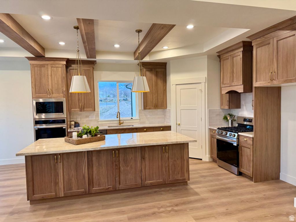 Image 7 of property listing at 543 W INDEPENDENCE WAY #208, Grantsville, UT 84029