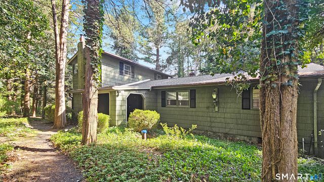 40 Oleson Drive, Southbury, CT 06488