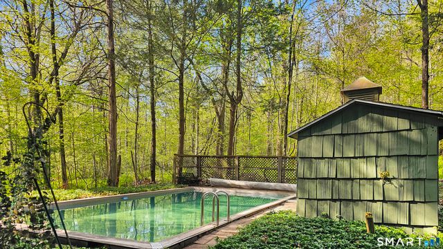 40 Oleson Drive, Southbury, CT 06488