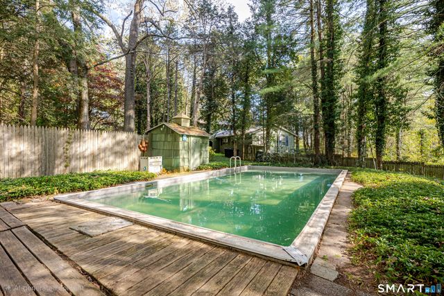 40 Oleson Drive, Southbury, CT 06488