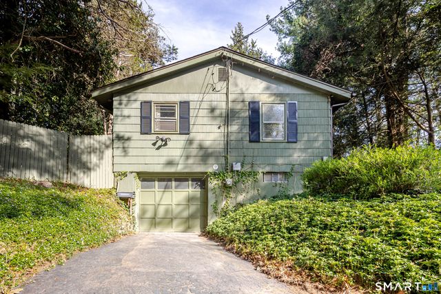 40 Oleson Drive, Southbury, CT 06488