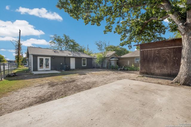 2203 SW 19th Street, San Antonio, TX 78207