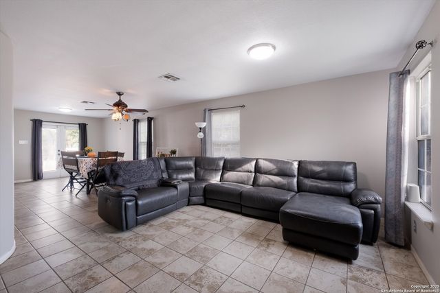 2203 SW 19th Street, San Antonio, TX 78207