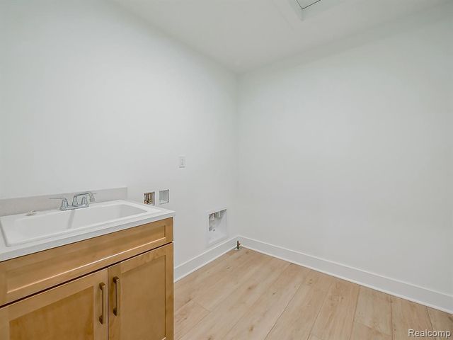 41503 Breck, Plymouth, MI 48170