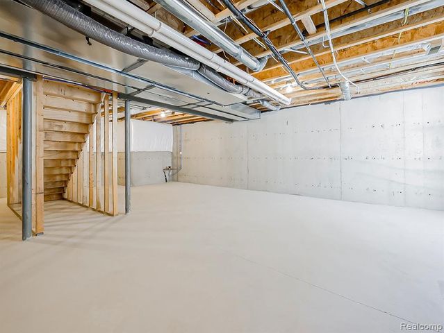 41503 Breck, Plymouth, MI 48170
