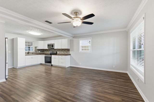 318 Queen Ave, Nashville, TN 37207