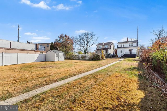 14 NICHOLSON RD, Mount Ephraim, NJ 08059