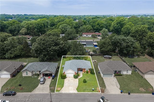 2001 N 55th Place, Fort Smith, AR 72904