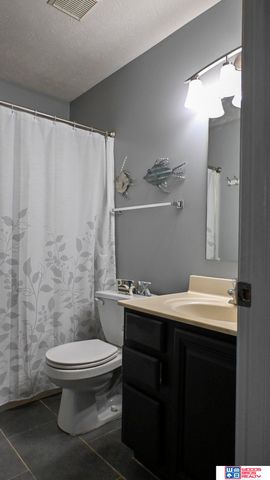 1610 SW Jordan Street, Lincoln, NE 68522