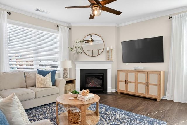 6762 Star Gaze Court, Flowery Branch, GA 30542