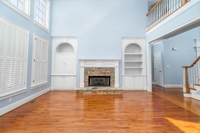 562 Grassmeade Way, Snellville, GA 30078