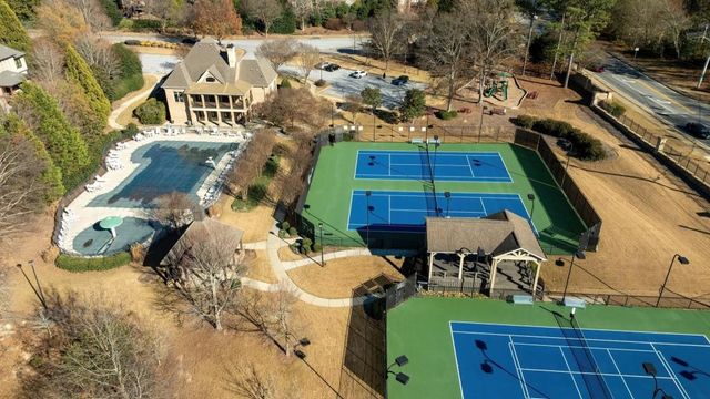 562 Grassmeade Way, Snellville, GA 30078