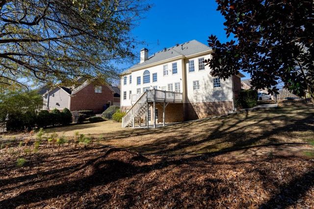 562 Grassmeade Way, Snellville, GA 30078