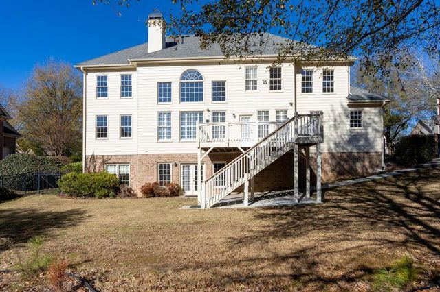 562 Grassmeade Way, Snellville, GA 30078