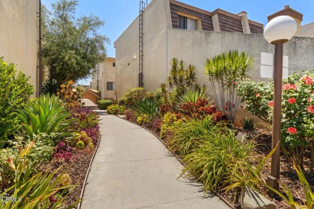 18409 Collins Street F, Los Angeles, CA 91356