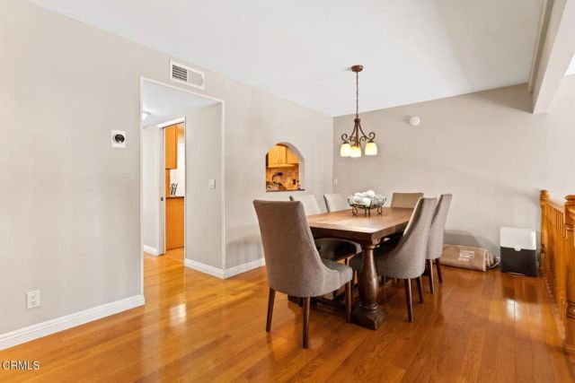 18409 Collins Street F, Los Angeles, CA 91356