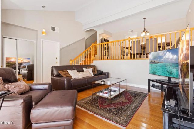 18409 Collins Street F, Los Angeles, CA 91356