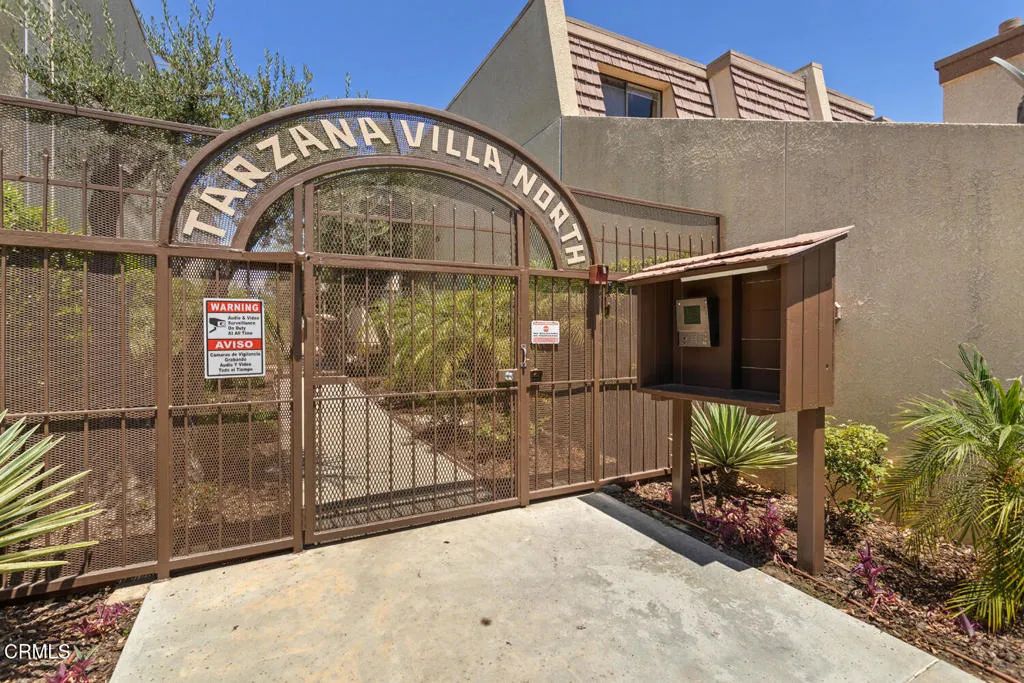 18409 Collins Street F, Los Angeles, CA 91356