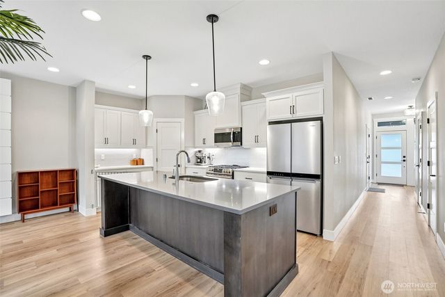 12020 NE 108th Street, Vancouver, WA 98662