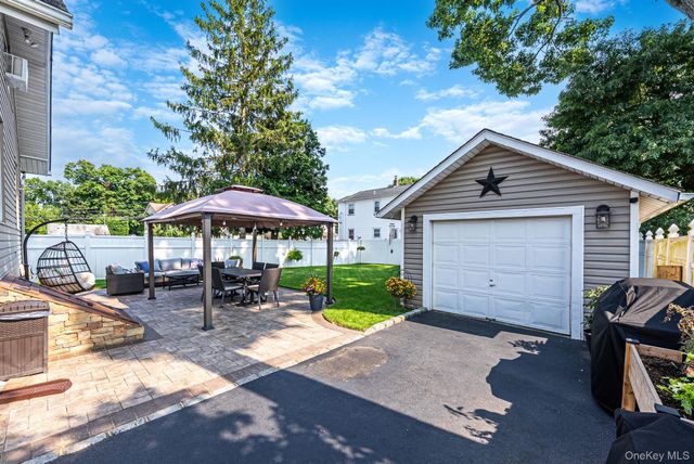14 Andrew Avenue, Islip Terrace, NY 11752