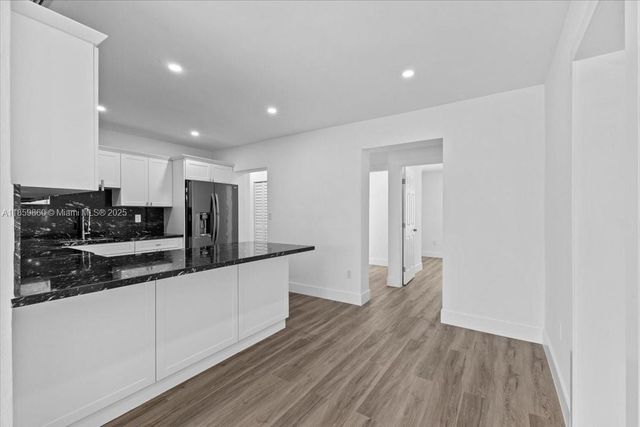 528 W 45th Pl, Hialeah, FL 33012