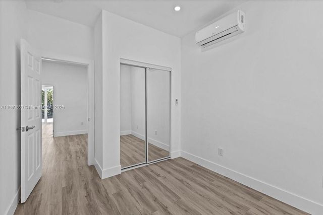 528 W 45th Pl, Hialeah, FL 33012