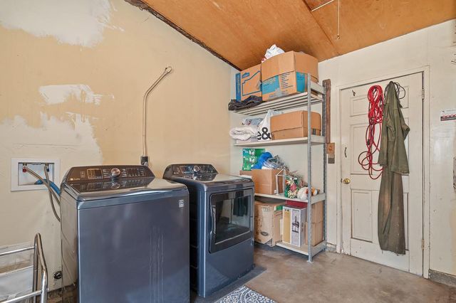 6513 Pearson Ln, North Highlands, CA 95660