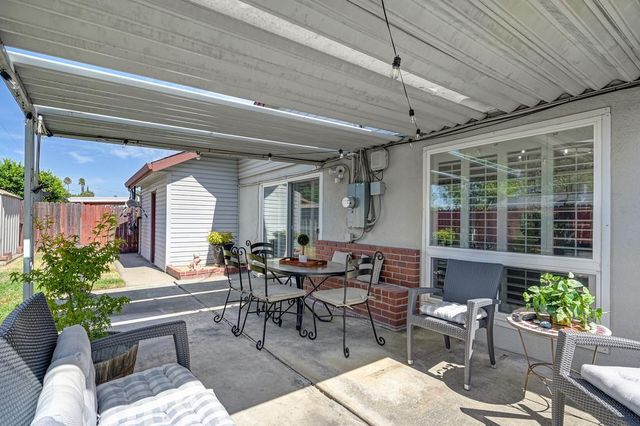 6513 Pearson Ln, North Highlands, CA 95660