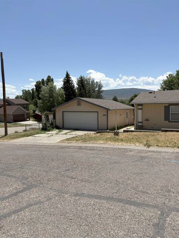 1082 Pinyon Street, Meeker, CO 81641