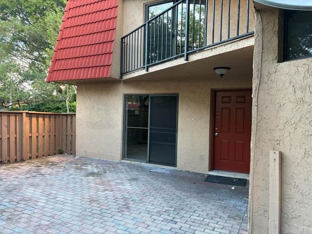 8165 Severn Drive D, Palm Beach, FL 33480