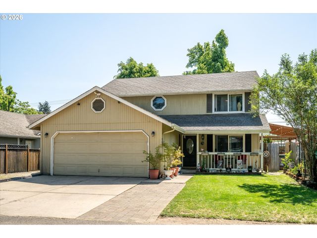 995 KINTZLEY Ave, Springfield, OR 97478