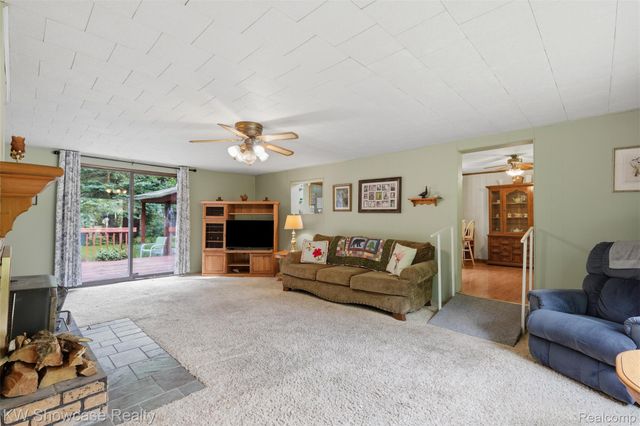 60677 9 Mile Road, Lyon Charter Township, MI 48178