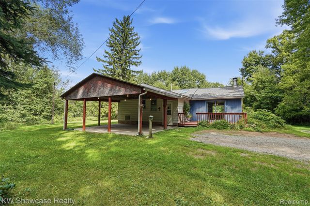 60677 9 Mile Road, Lyon Charter Township, MI 48178