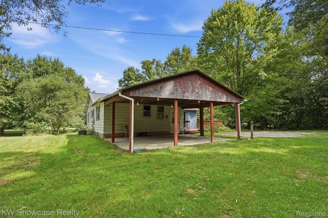 60677 9 Mile Road, Lyon Charter Township, MI 48178