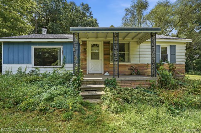60677 9 Mile Road, Lyon Charter Township, MI 48178