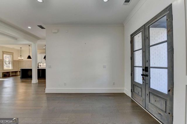 6181 Shoreland Circle, Buford, GA 30518