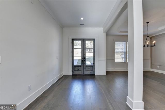 6181 Shoreland Circle, Buford, GA 30518