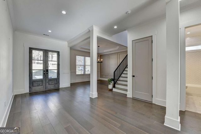 6181 Shoreland Circle, Buford, GA 30518