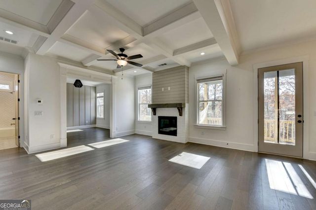 6181 Shoreland Circle, Buford, GA 30518