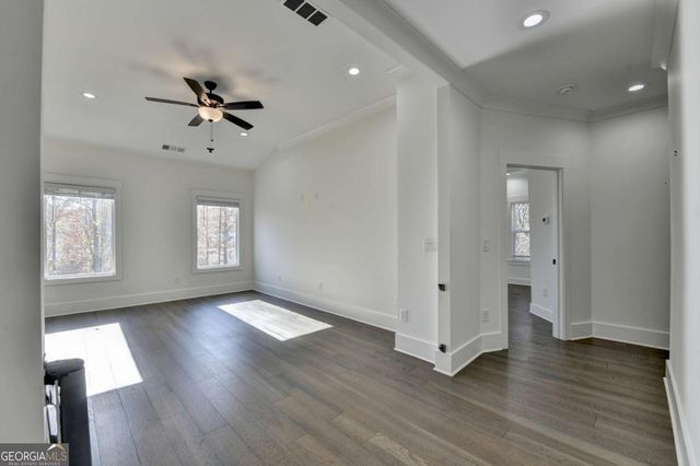 6181 Shoreland Circle, Buford, GA 30518