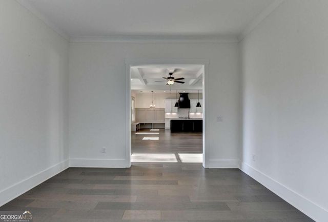 6181 Shoreland Circle, Buford, GA 30518