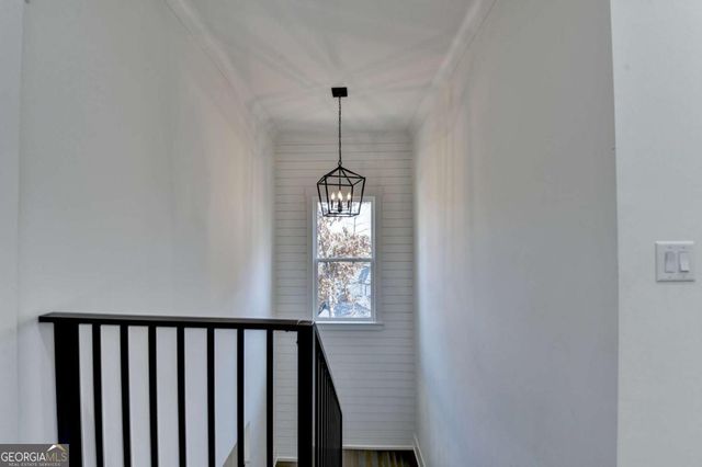 6181 Shoreland Circle, Buford, GA 30518