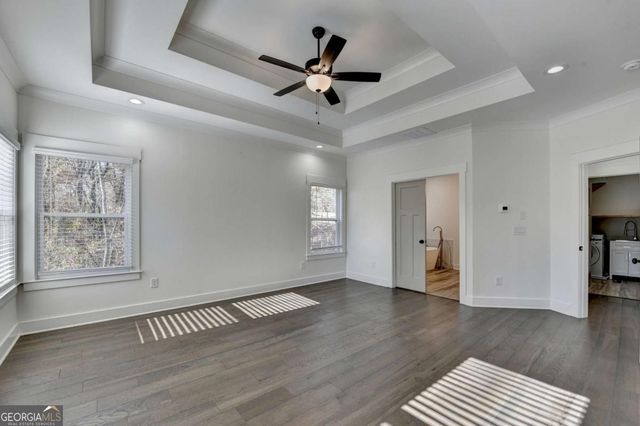 6181 Shoreland Circle, Buford, GA 30518