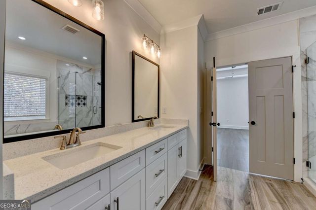 6181 Shoreland Circle, Buford, GA 30518