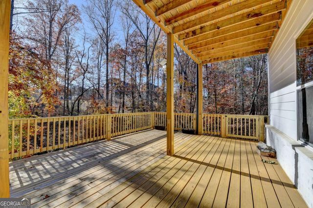 6181 Shoreland Circle, Buford, GA 30518