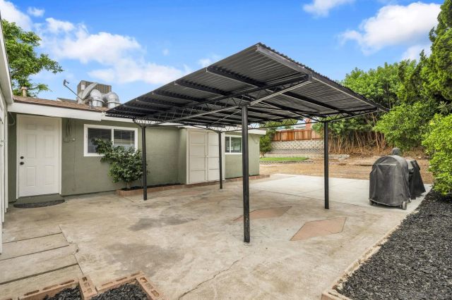 9222 Overton, San Diego, CA 92123