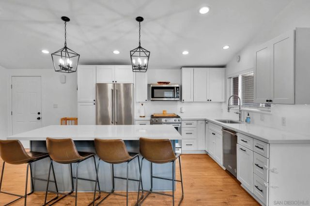 9222 Overton, San Diego, CA 92123
