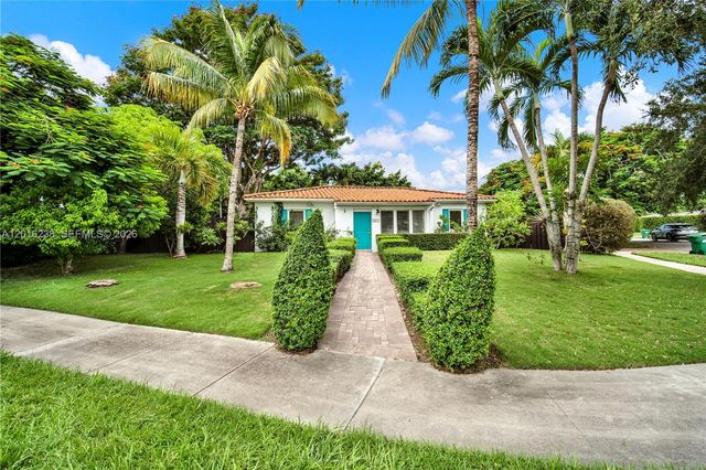 6890 SW 51st St, Miami, FL 33155