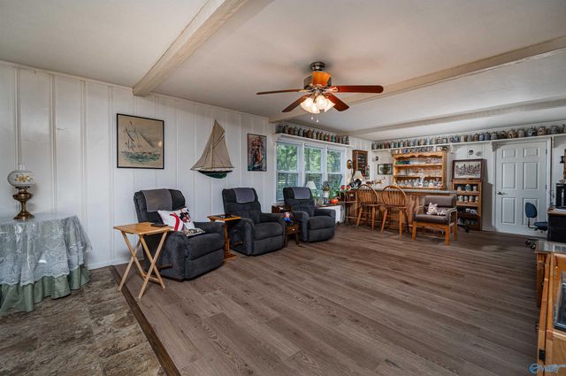 201 Puckett Road SW, Hartselle, AL 35640